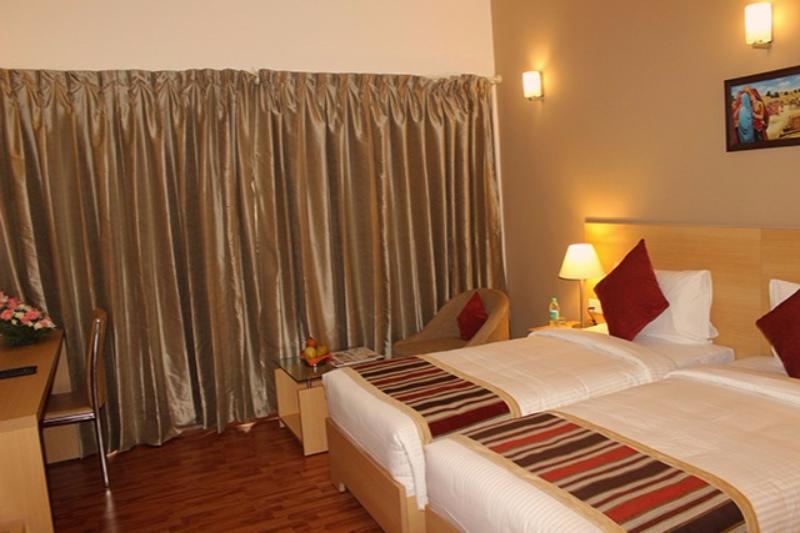Starlit Suites Kochi Bagian luar foto